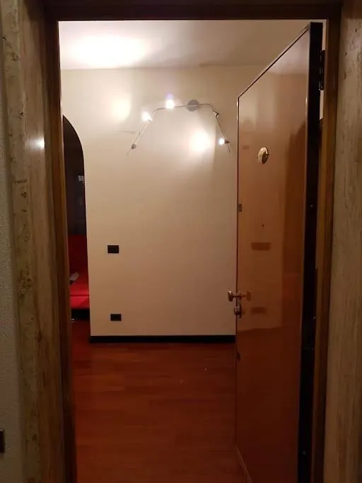 Appartamento bello a Milano 0*,  Italia